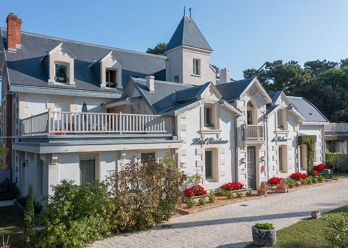 Vaux-sur-Mer Hotels