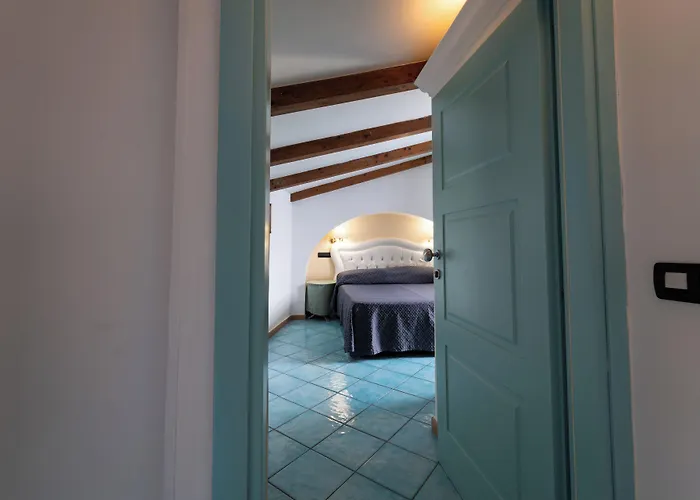 Minori Hotels