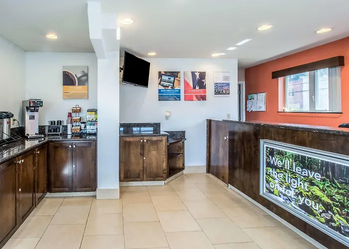 Astoria Beach hotels