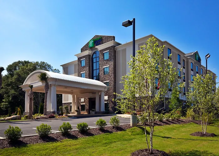Fairburn Hotels