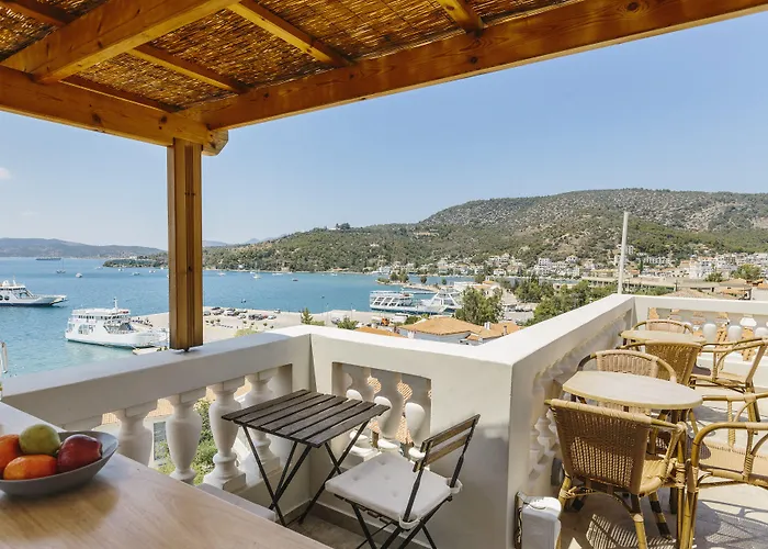 Hotels in Poros Town