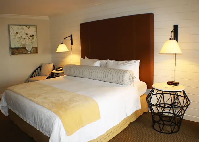 Avon Park Hotels