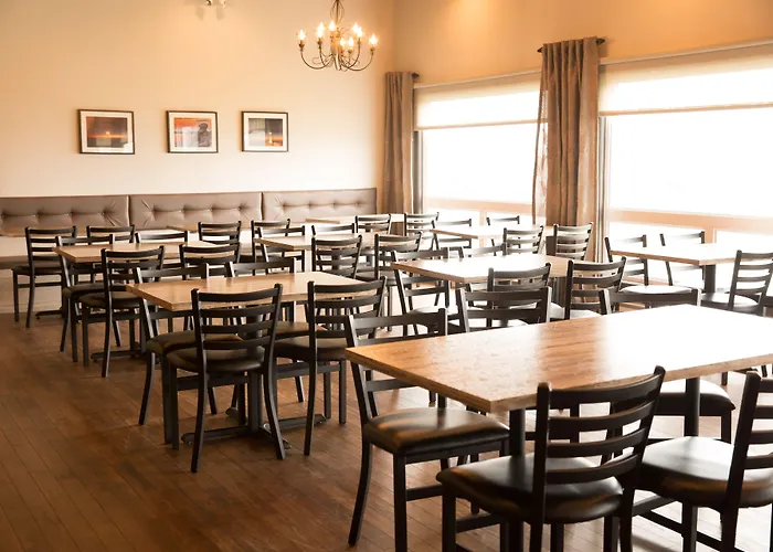 Iles De La Madeleine Hotels