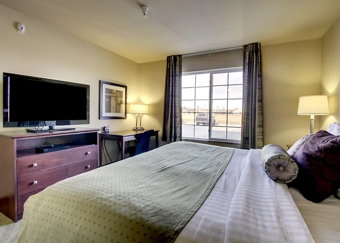 Wayne Hotels