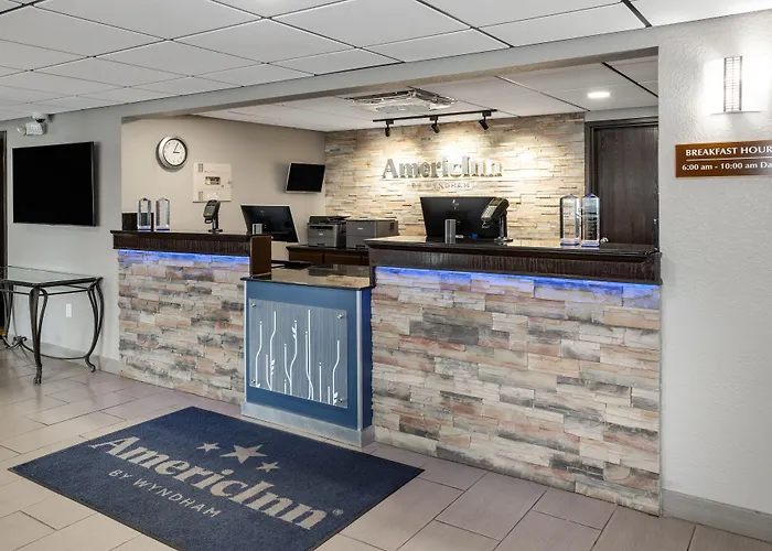 Plover Hotels