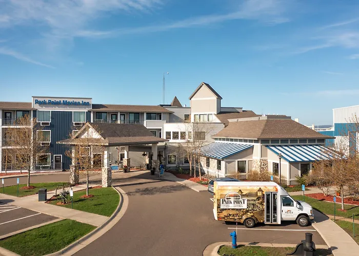 Duluth Hotels
