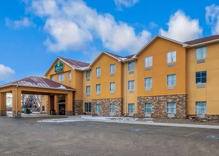 Glendive Hotels