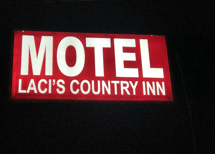 Knob Noster Hotels