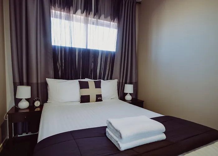 Crossroads Hotel