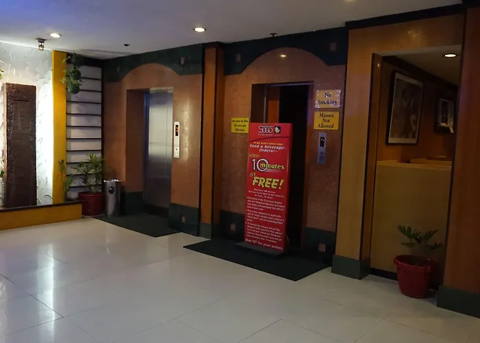 Hotel Sogo - Monumento, Lrt Station