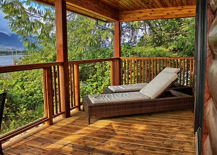 Port Renfrew Hotels