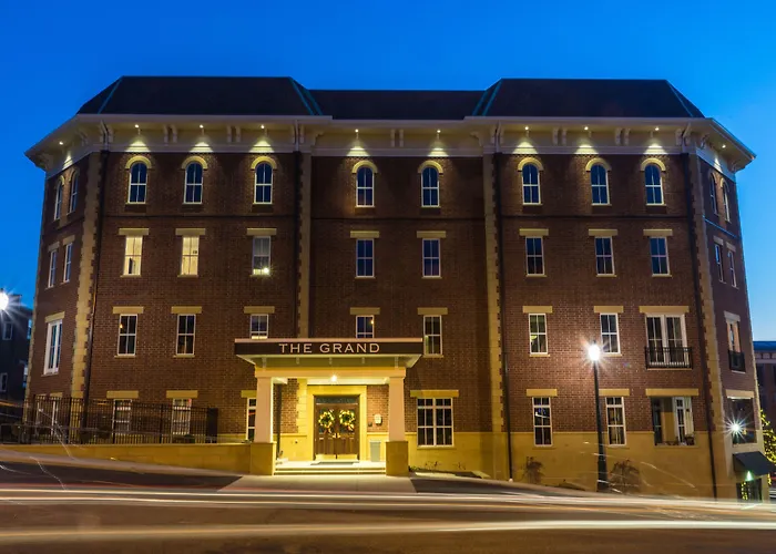 Mount Vernon Hotels