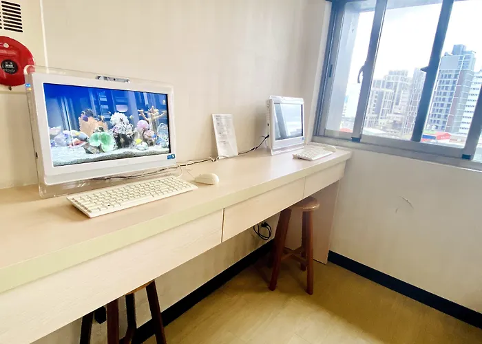 Hey Bear Capsule Hotel