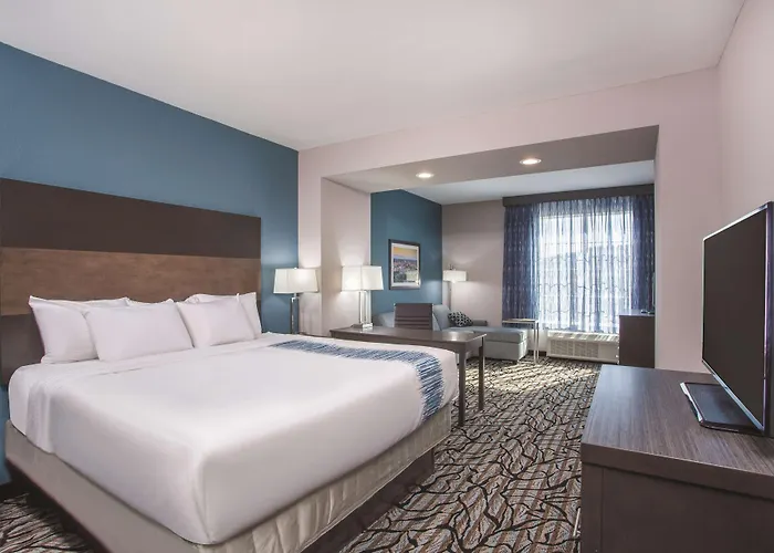 Cullman Hotels