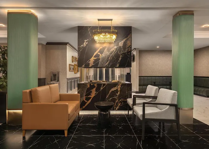Bromont Hotels