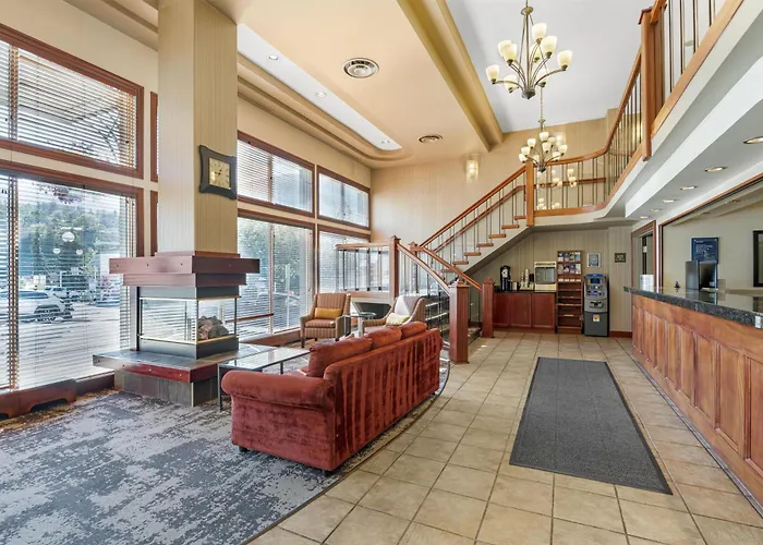 Best Western Plus Baker Street Inn
