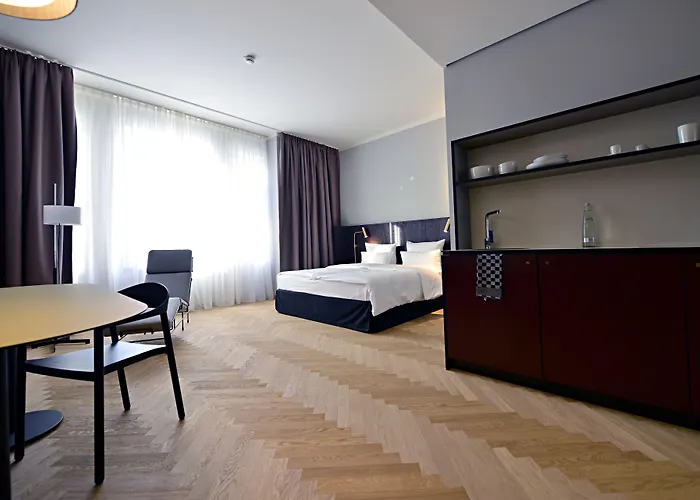 Melter Hotel & Apartments - A Neighborhood Hotel