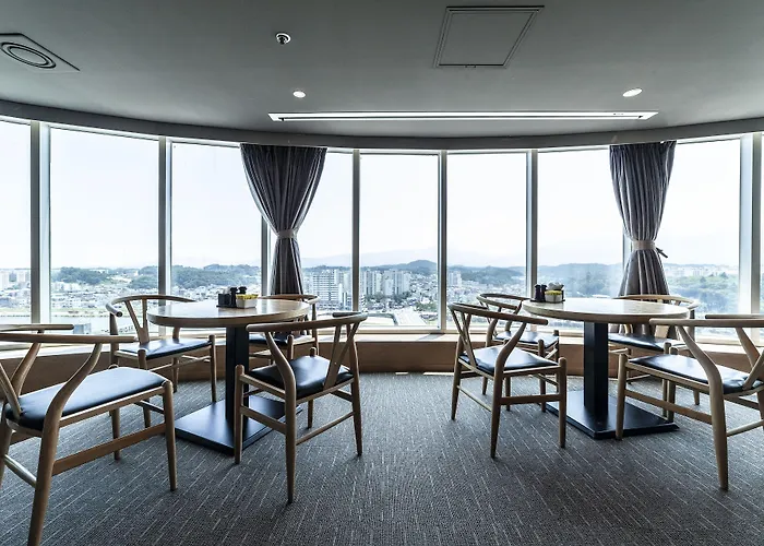 Gangneung Tourist Hotel