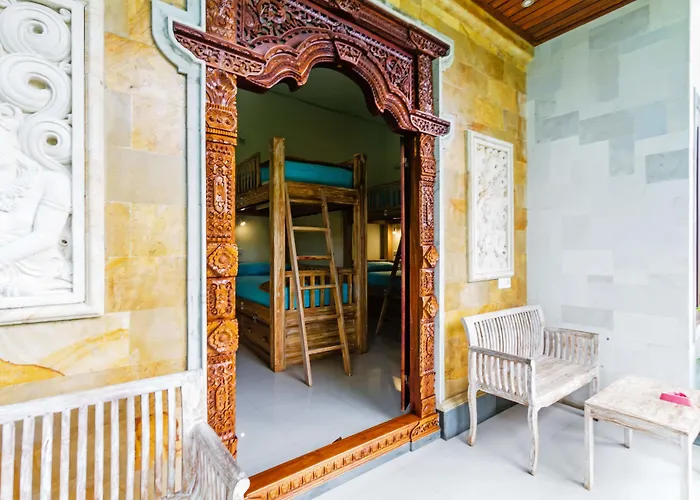 Lembongan Hostel