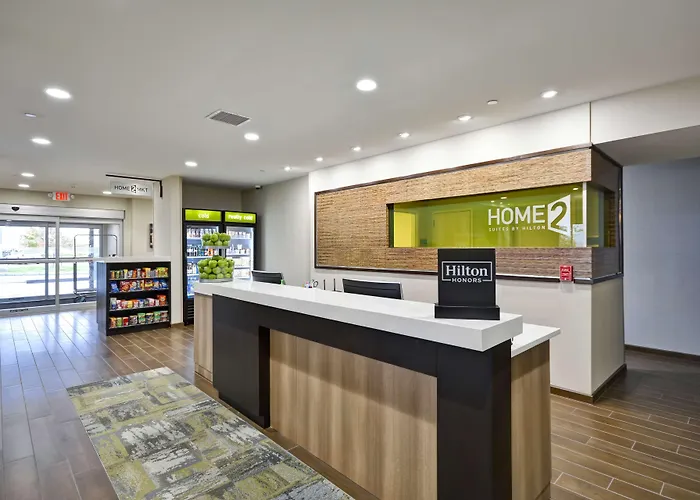 Maumee Hotels