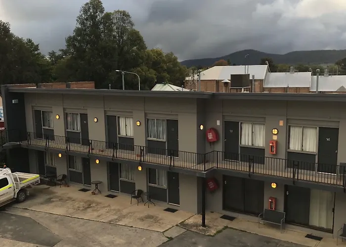 Lithgow Hotels