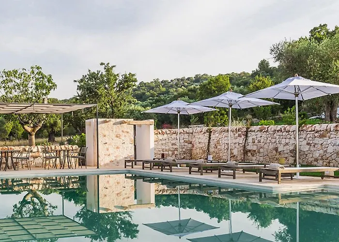 Cisternino Hotels
