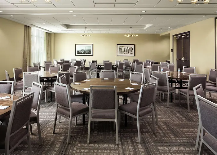 Teaneck Hotels