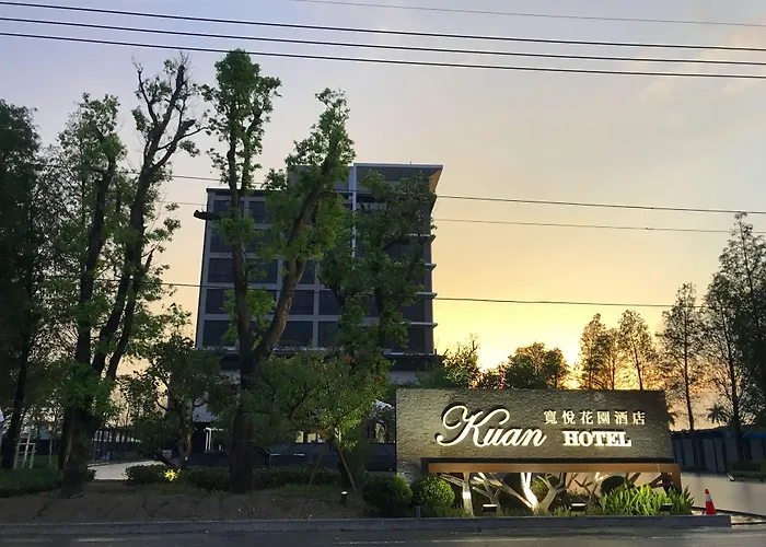 Hsin Hotel