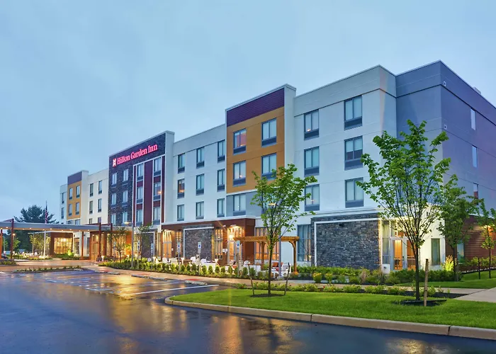 Lawrenceville Hotels