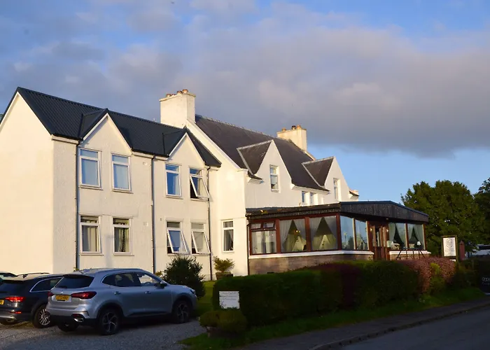 Dunvegan (Isle of Skye) Hotels