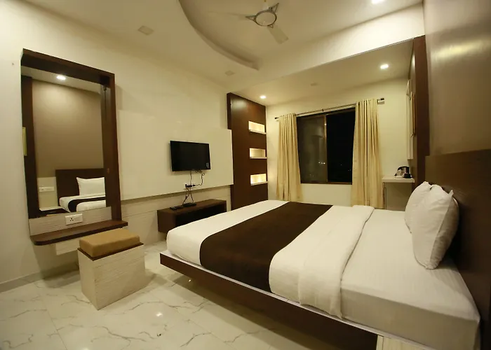 Hotel Madhuri Executive