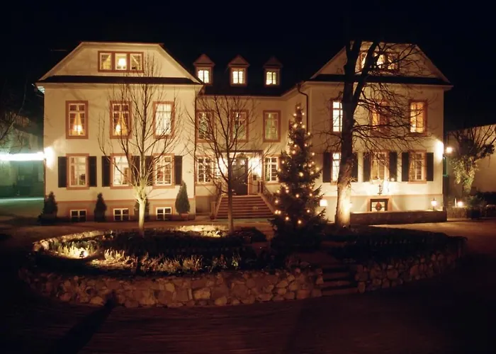 Herrenhaus Von Loew