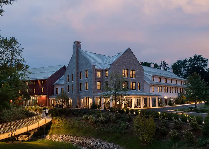 Williamstown Hotels