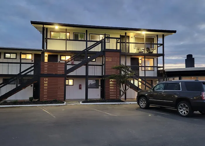 Westport Beach hotels