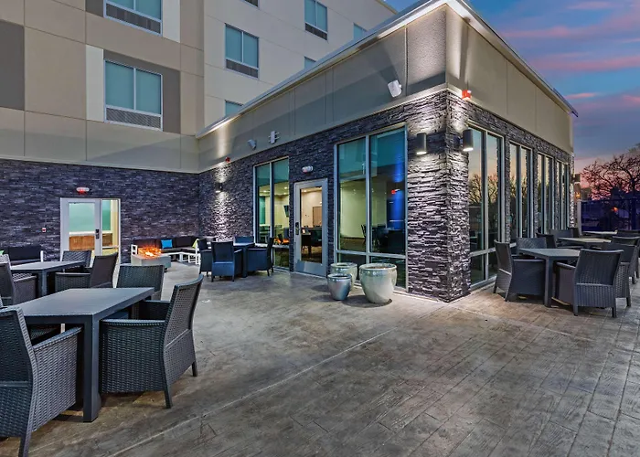 Canyon Hotels