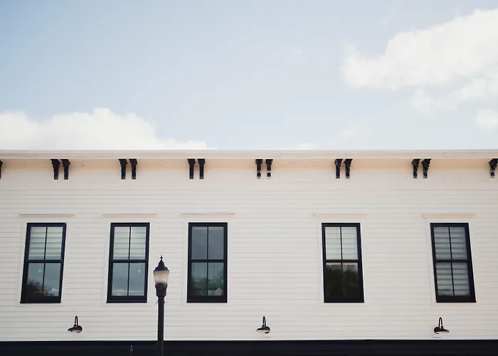Bayfield Hotels