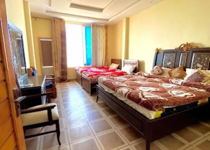 Sunshine Hotel & Restaurant