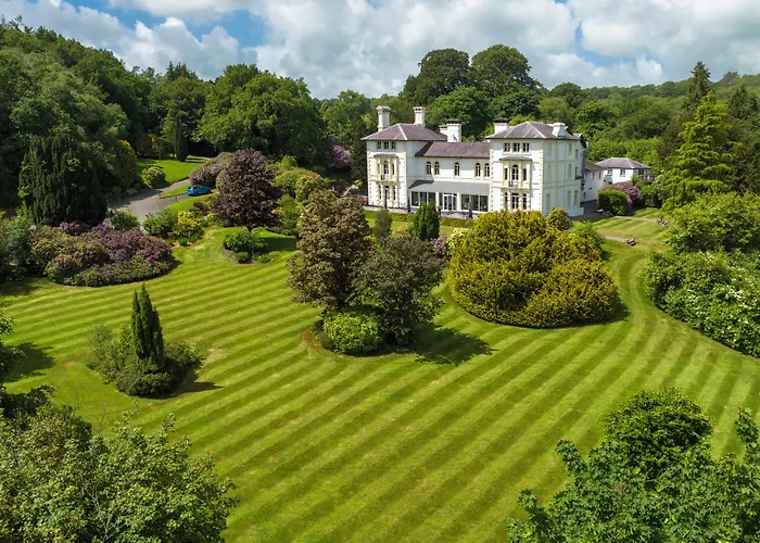 Lampeter Hotels
