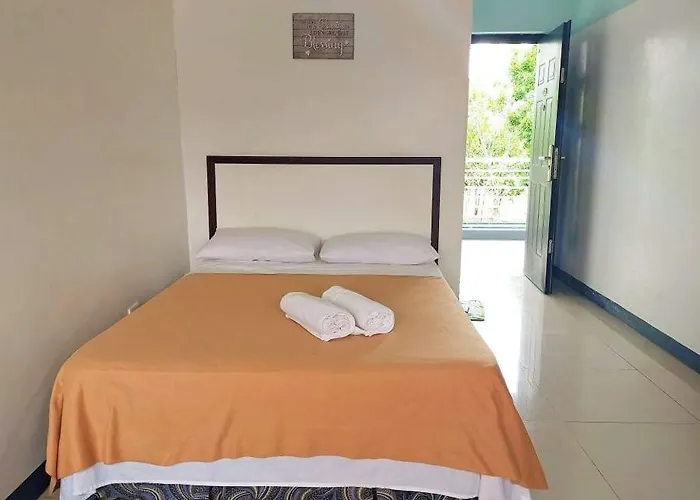 Ec Hotel Near Laoag Airport
