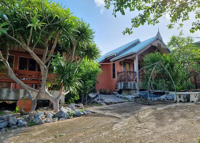 Ko Si Chang Hotels