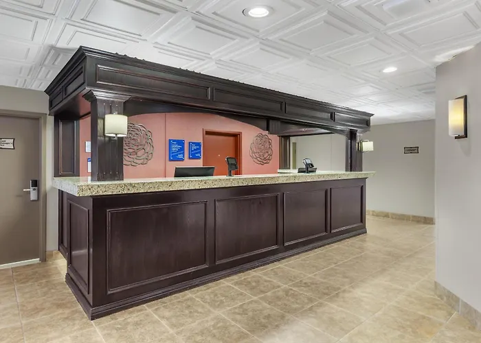 Welland Hotels