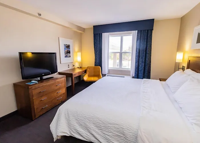 Deer Lake Hotels