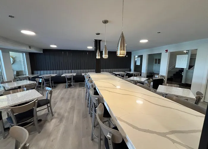 Beardstown Hotels