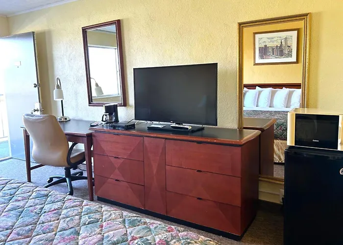 Piketon Hotels