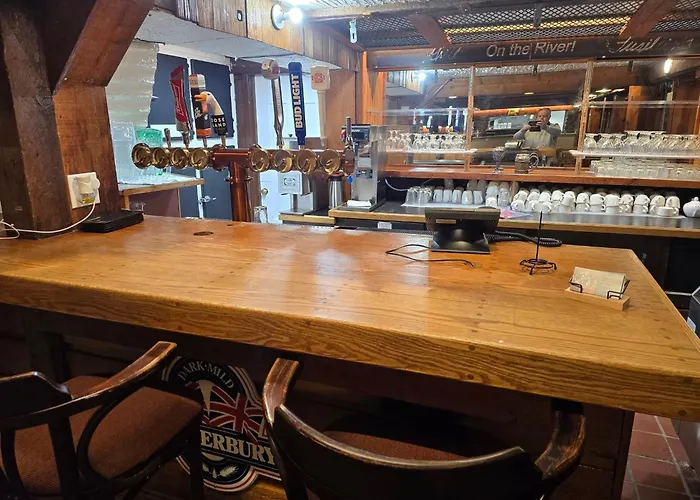 Campbell River Lodge