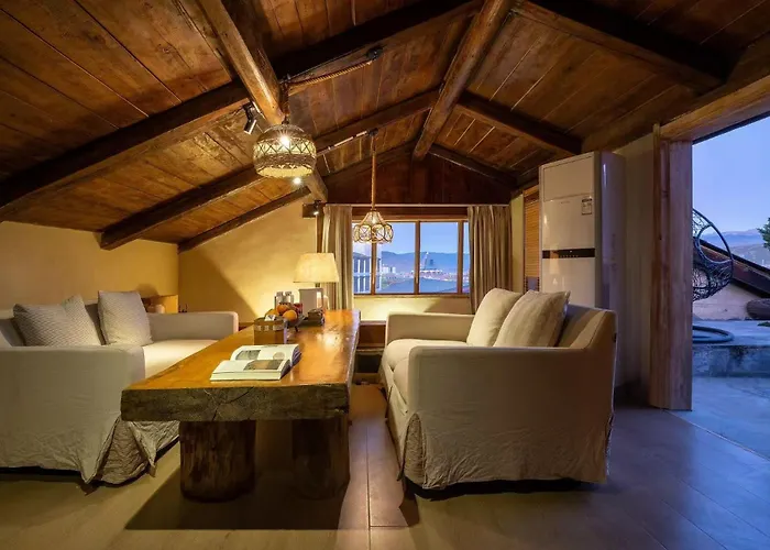 Hotels in Shangri-La