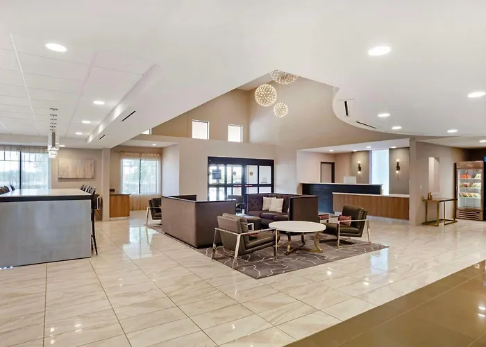 Coalinga Hotels