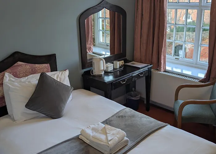Hitchin Priory Hotel