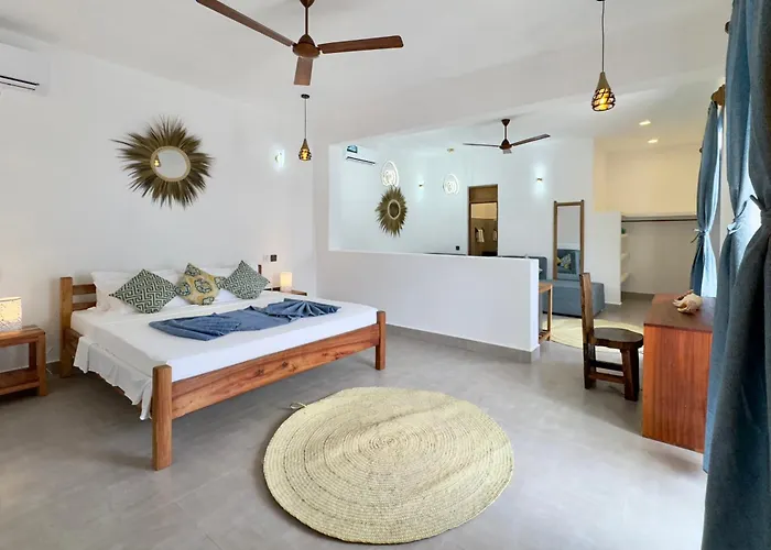 Shirley Boutique Hotel