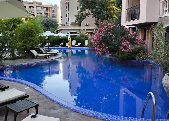 Cascadas, Studio Apartment With A Pool View